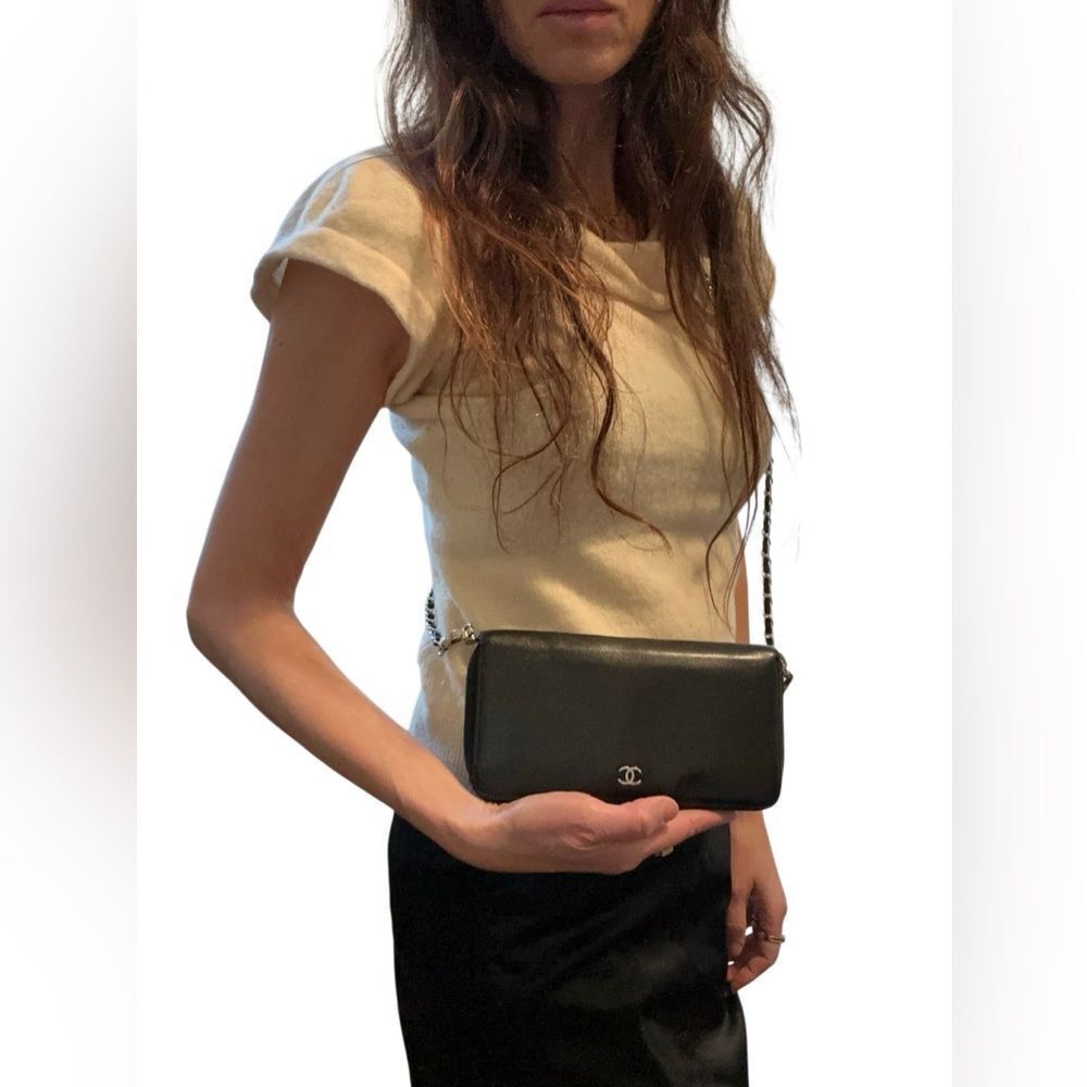 CHANEL Elegant Black Wallet - Picture 13 of 13